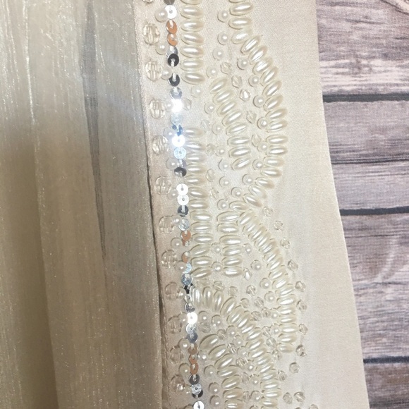 Cream Lace Sequin Accented Vest - Picture 2 of 4